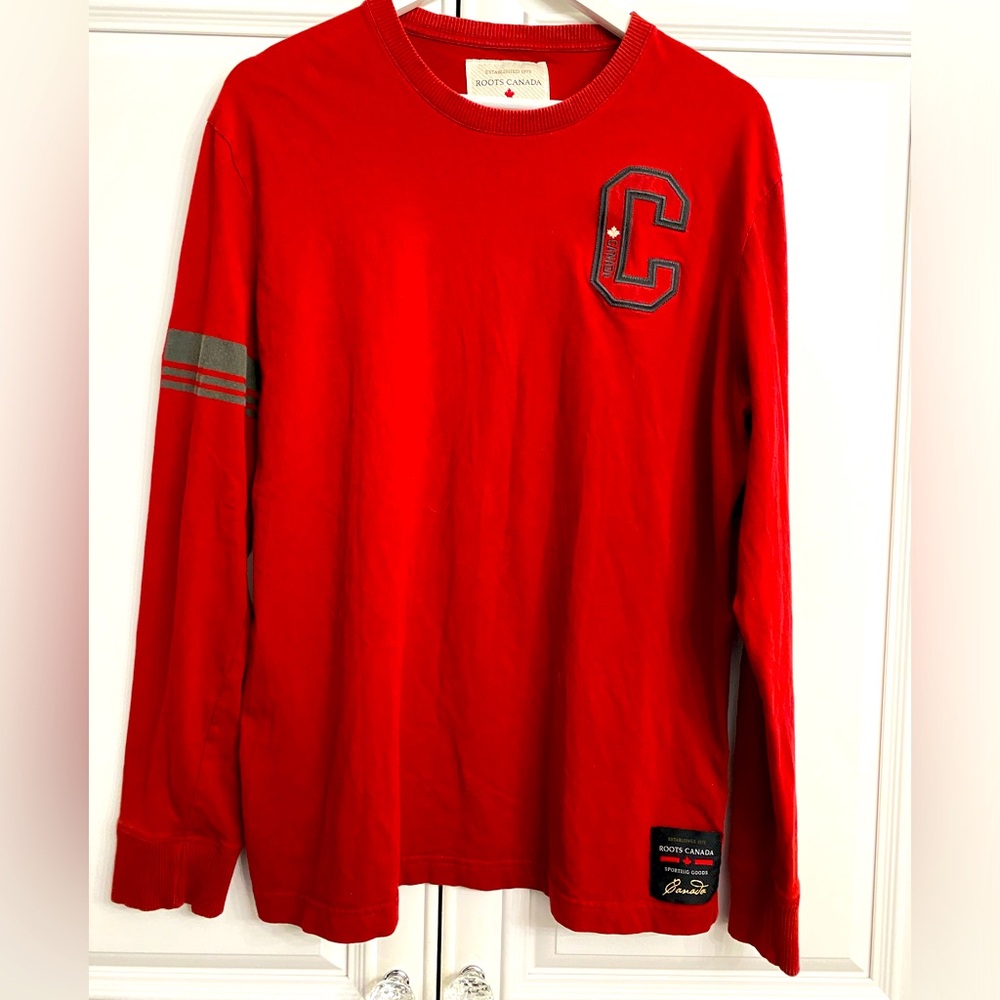 Roots Men’s Size Large Red Long Sleeve T-Shirt with Embroidered C Left Chest